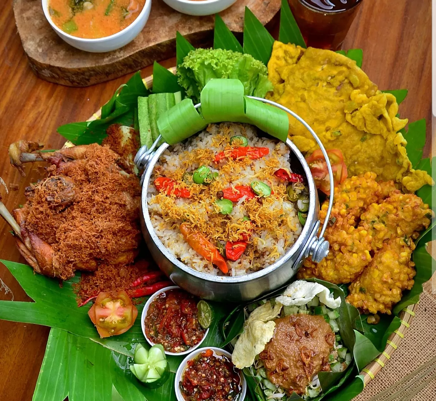 Warung Nasi Liwet Khas Bubuhan